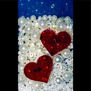 Red ♥️ studs • NEW!!